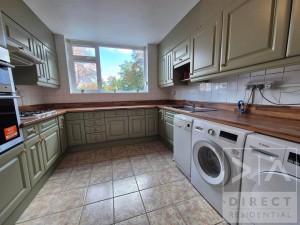 3 bedroom Apartment to rent in Epsom