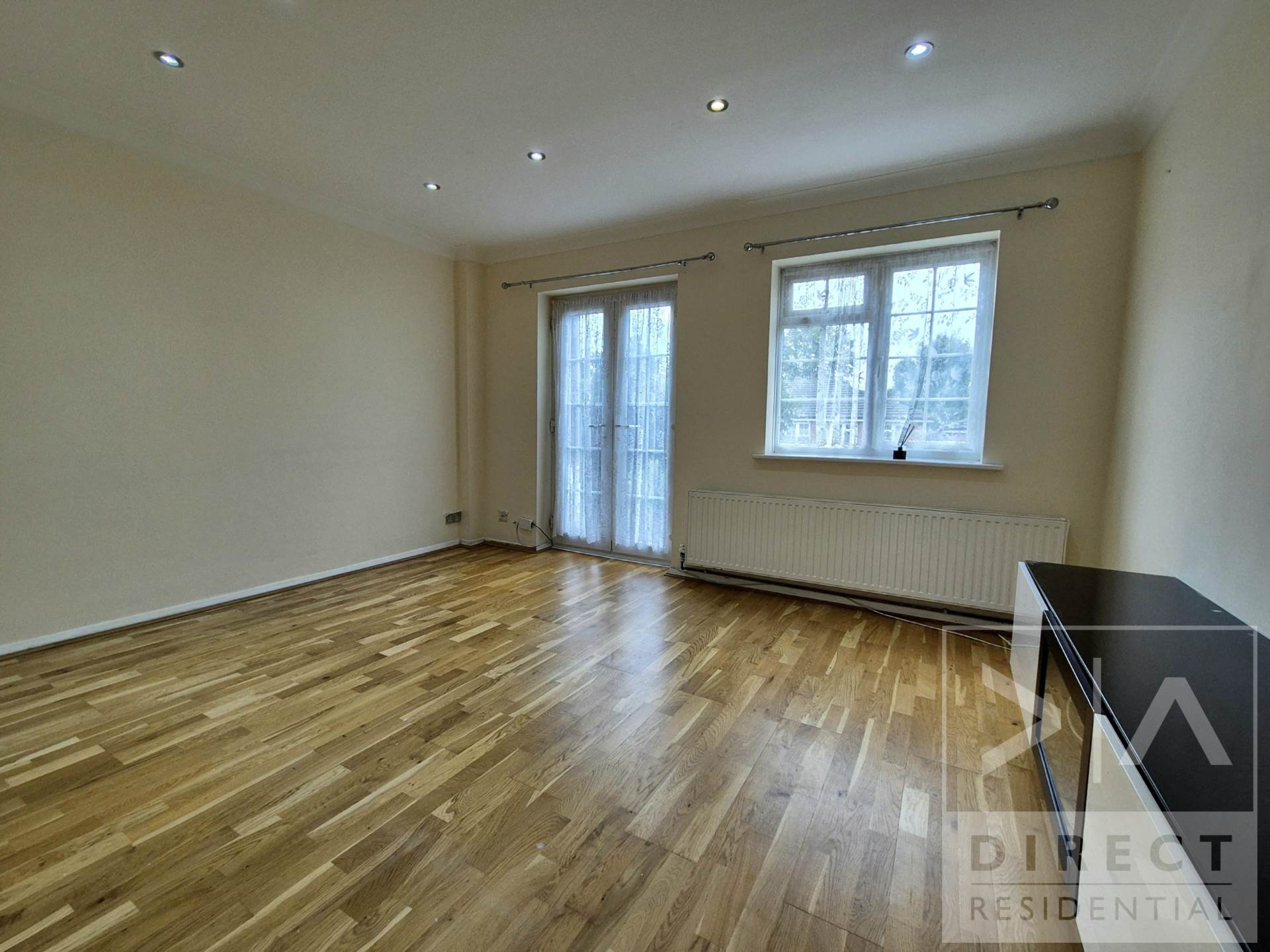 Additional Property Image 3 bedroom Town House to rent in Sutton 7