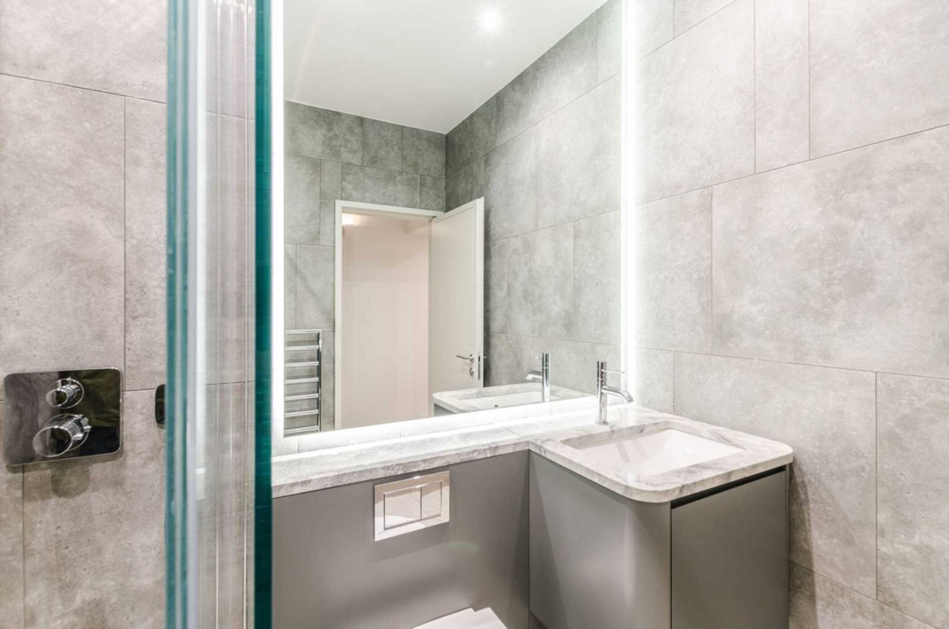 Additional Property Image 2 bedroom Flat to rent in London 8