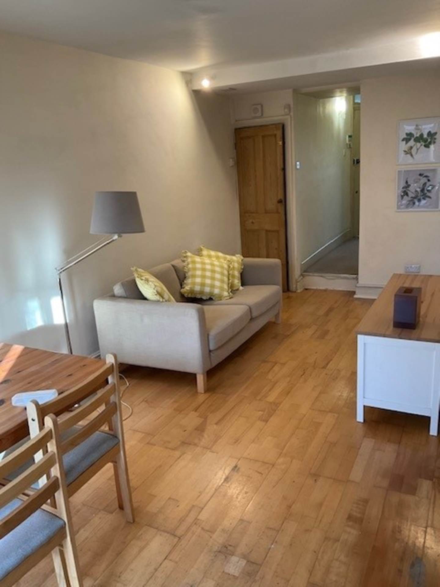 2 bedroom Flat to rent in London