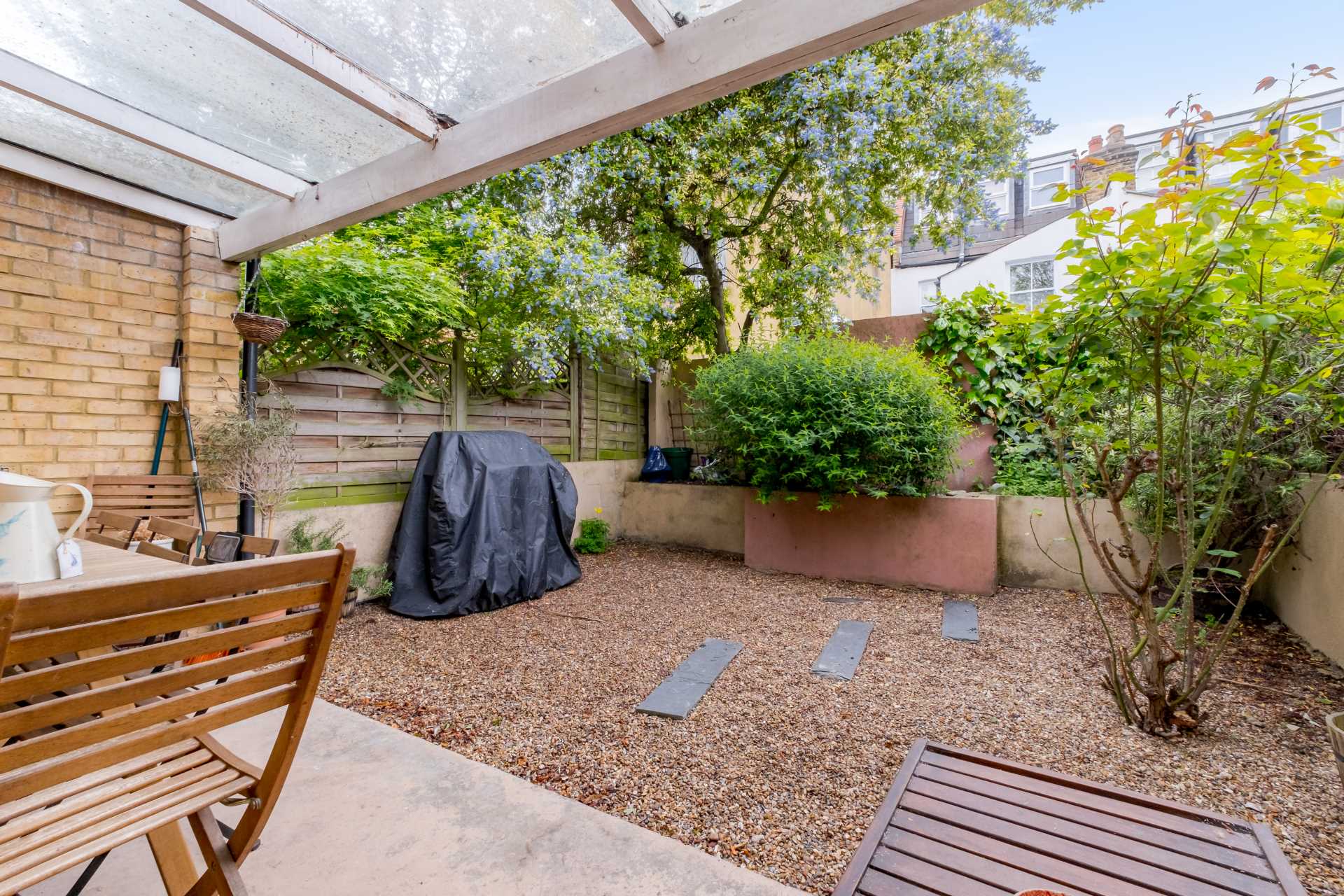 Additional Property Image 2 bedroom Flat to rent in London 13