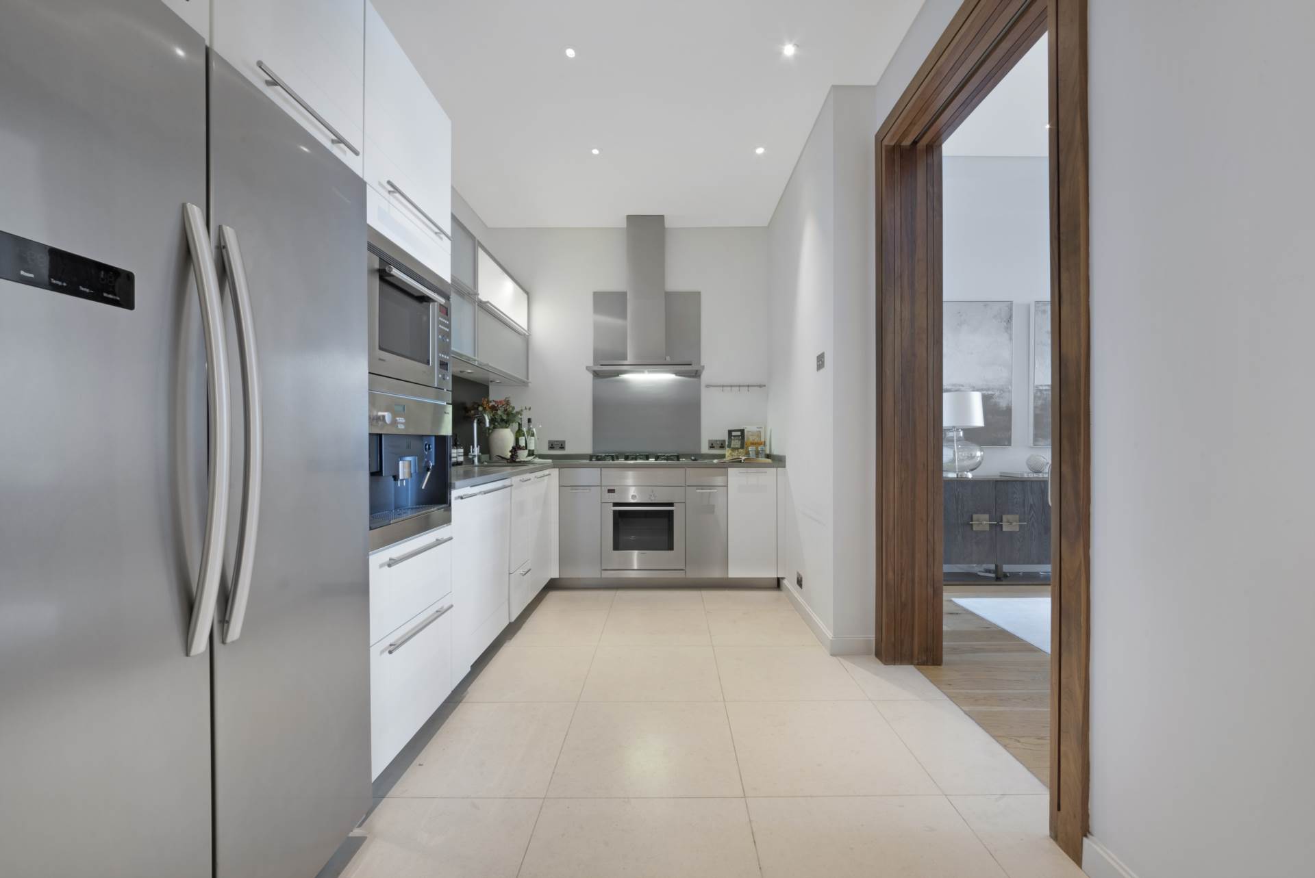 Additional Property Image 2 bedroom Flat to rent in London 8