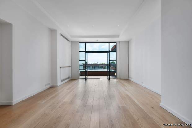 2 bedroom Flat to rent in London