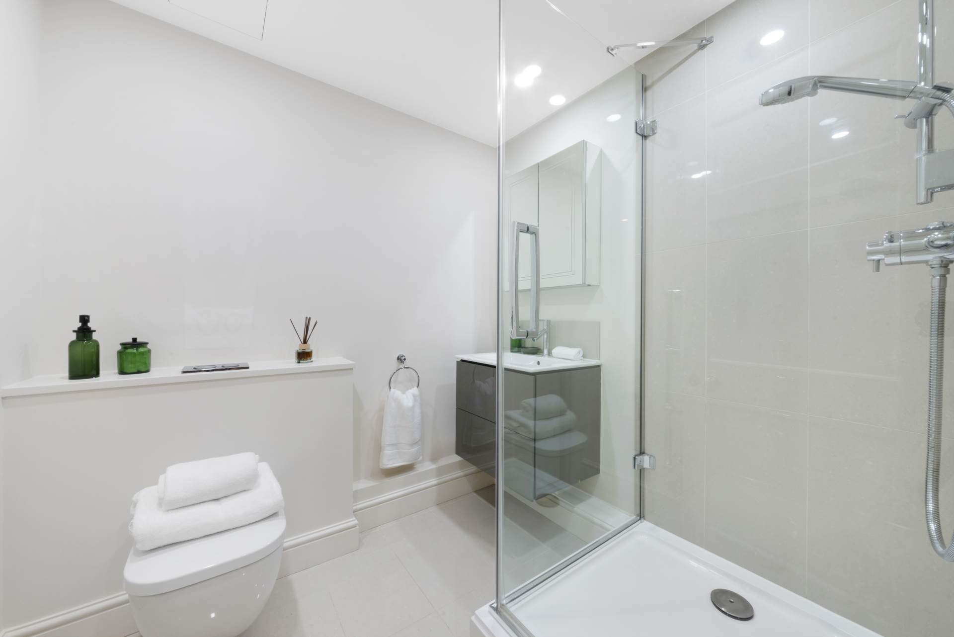 Additional Property Image 2 bedroom Flat to rent in London 13