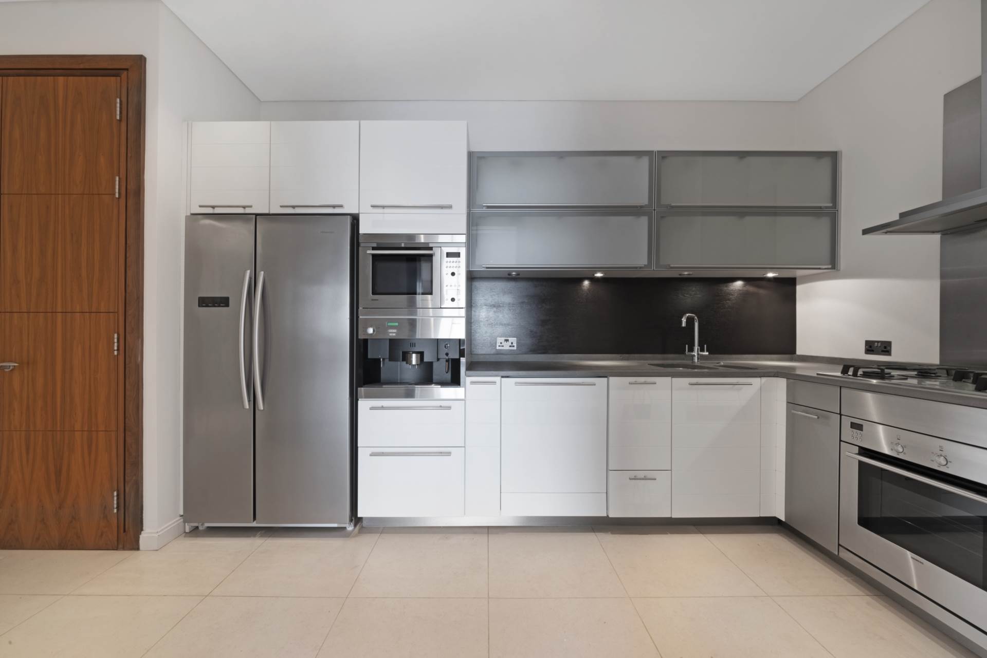Additional Property Image 2 bedroom Flat to rent in London 8