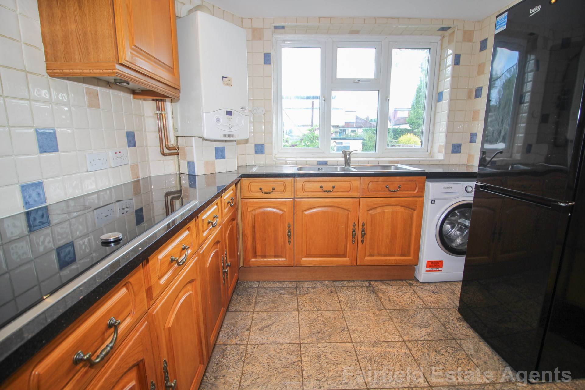 Additional Property Image 3 bedroom Detached to rent in Watford 4