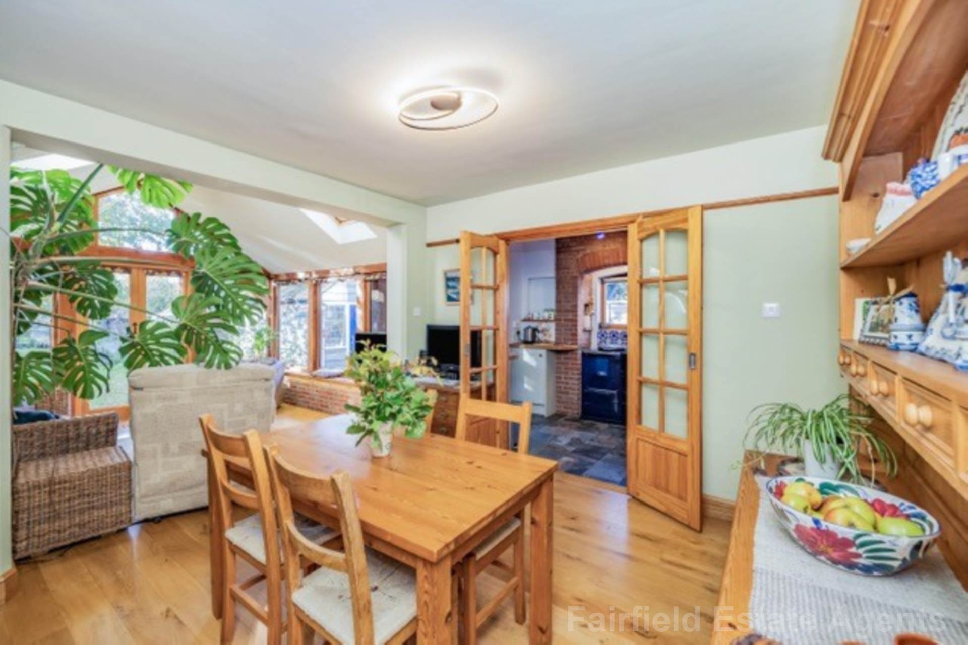 Additional Property Image 3 bedroom Semi Detached for sale in Watford 4
