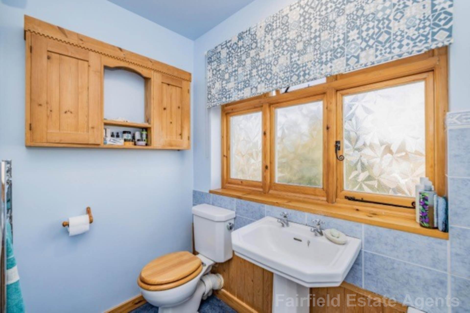 Additional Property Image 3 bedroom Semi Detached for sale in Watford 13