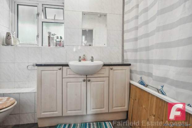 Additional Property Image 1 bedroom Flat for sale in Watford 5