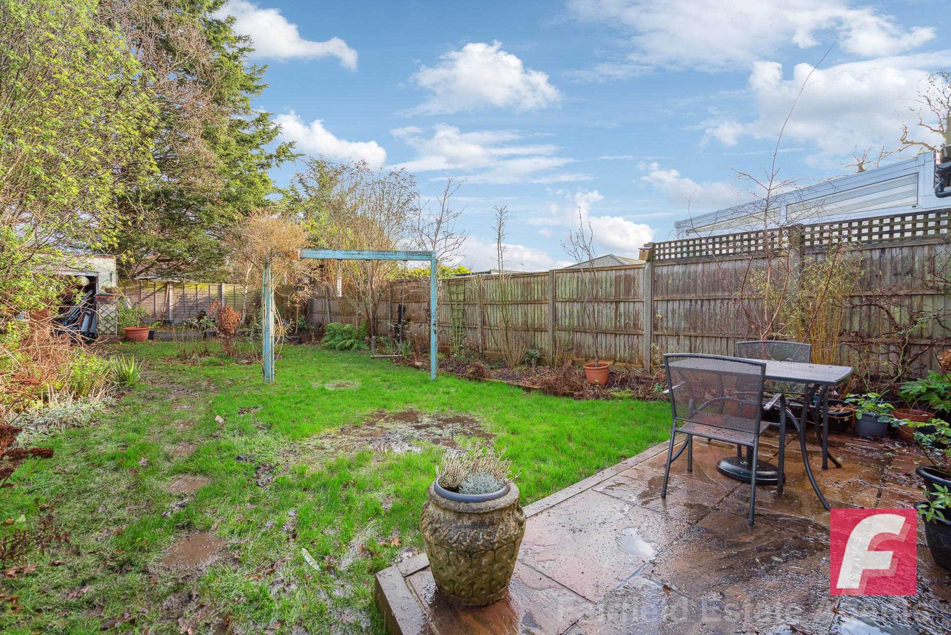 Additional Property Image 3 bedroom Semi Detached Bungalow for sale in Watford 4