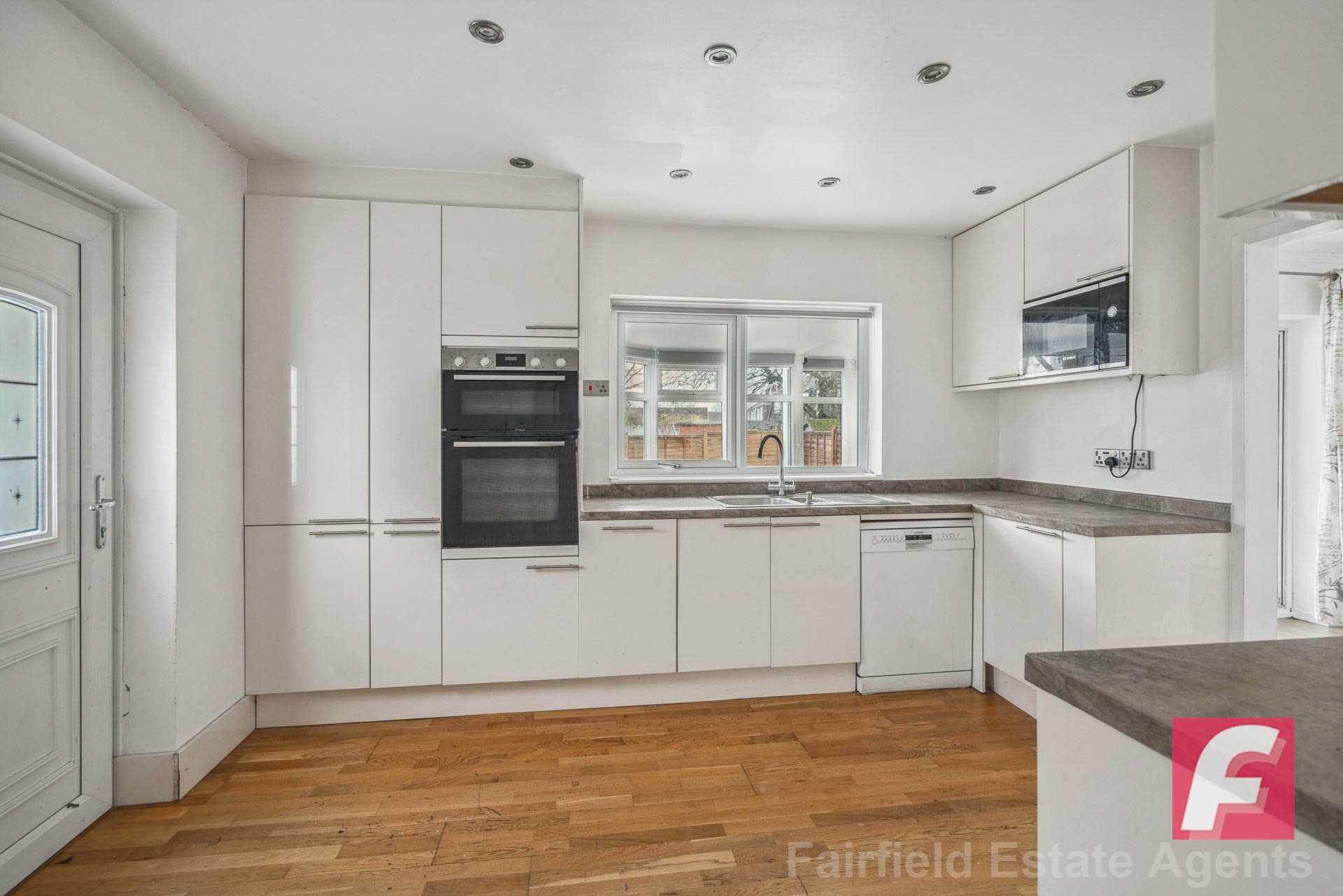 Additional Property Image 3 bedroom Semi Detached to rent in Watford 2