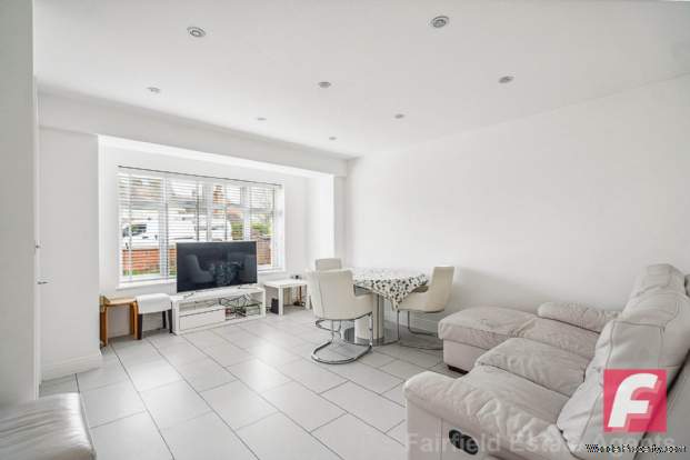 Additional Property Image 3 bedroom Terraced for sale in Watford 2