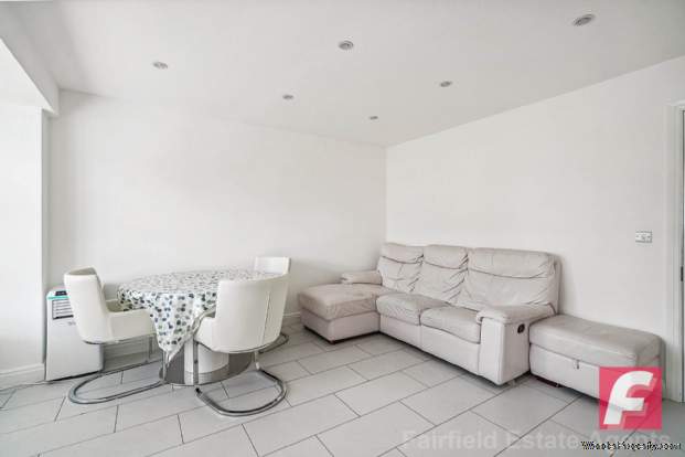 Additional Property Image 3 bedroom Terraced for sale in Watford 9