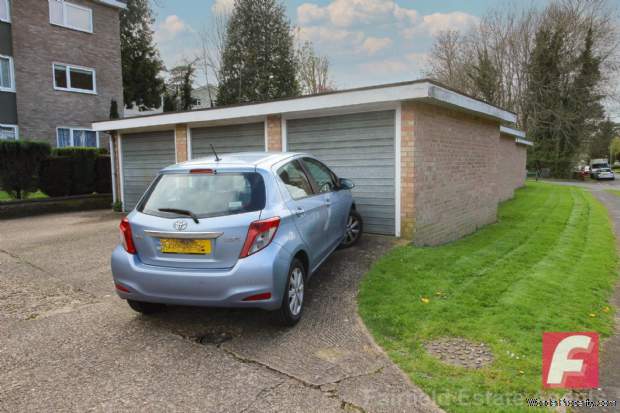 Additional Property Image 3 bedroom Flat for sale in Watford 4