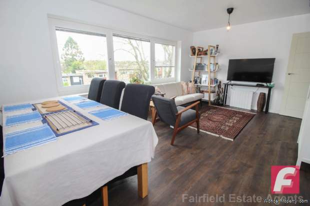 Additional Property Image 3 bedroom Flat for sale in Watford 6