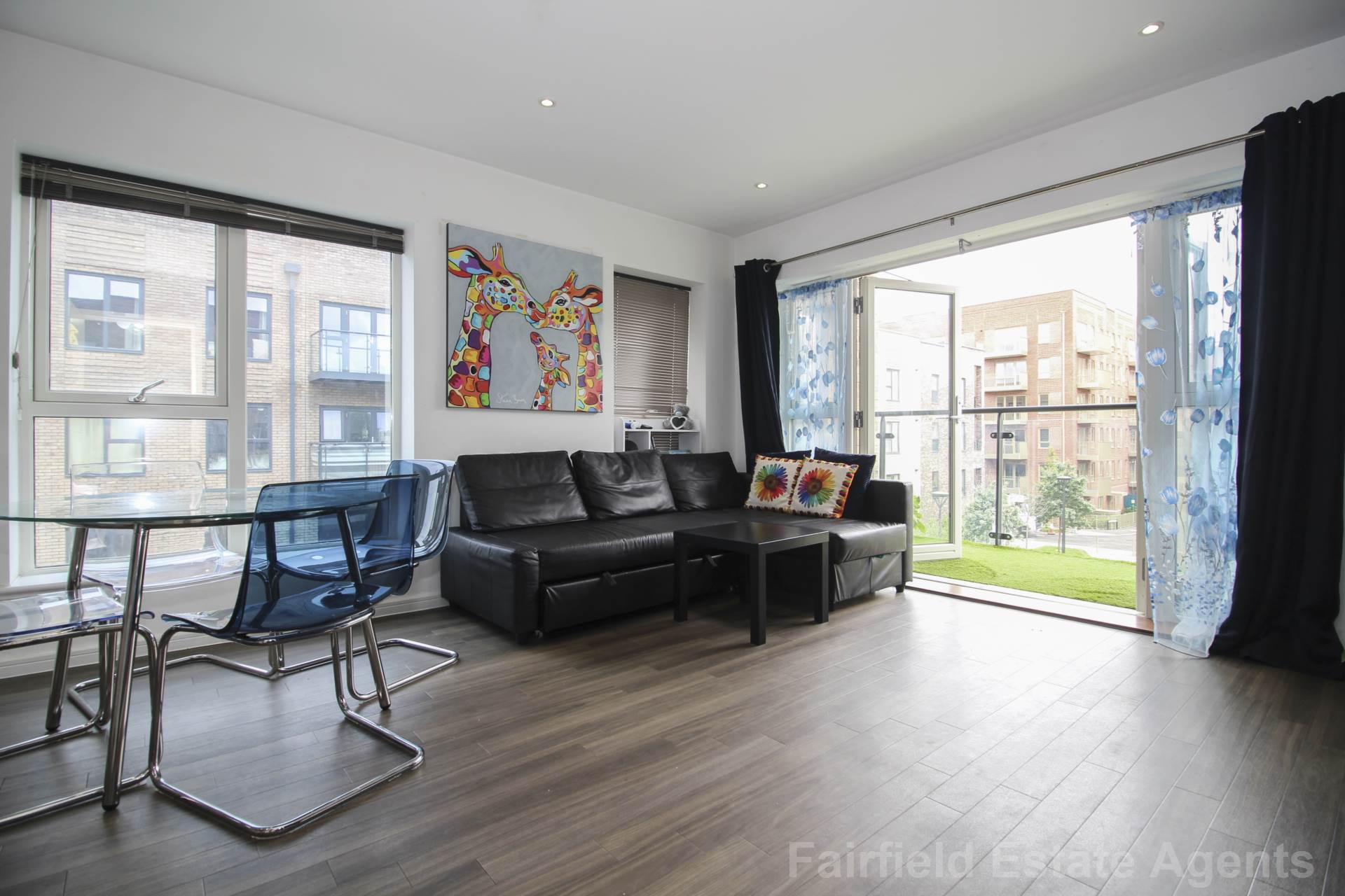 Additional Property Image 2 bedroom Flat for sale in Watford 3