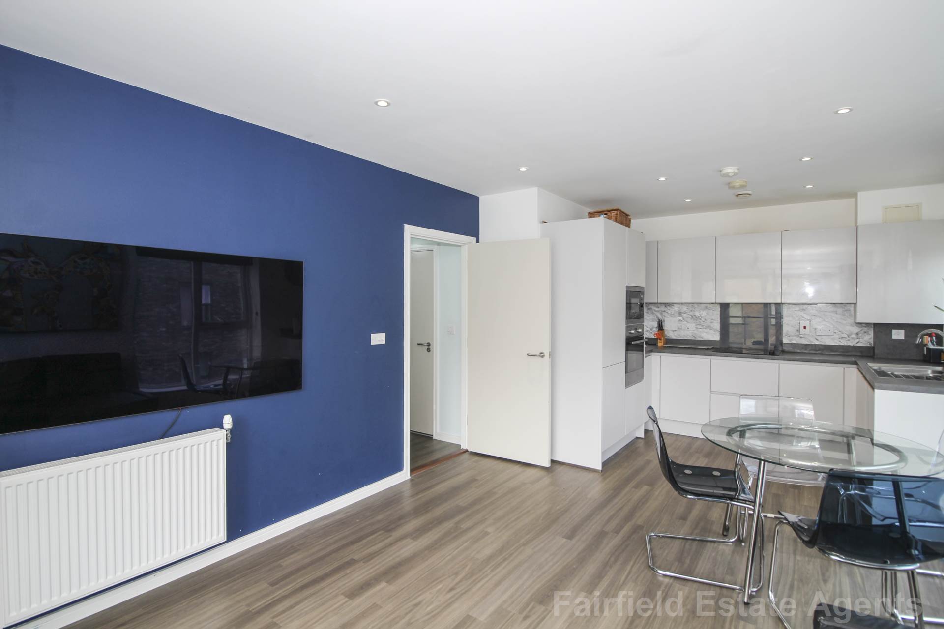 Additional Property Image 2 bedroom Flat for sale in Watford 5