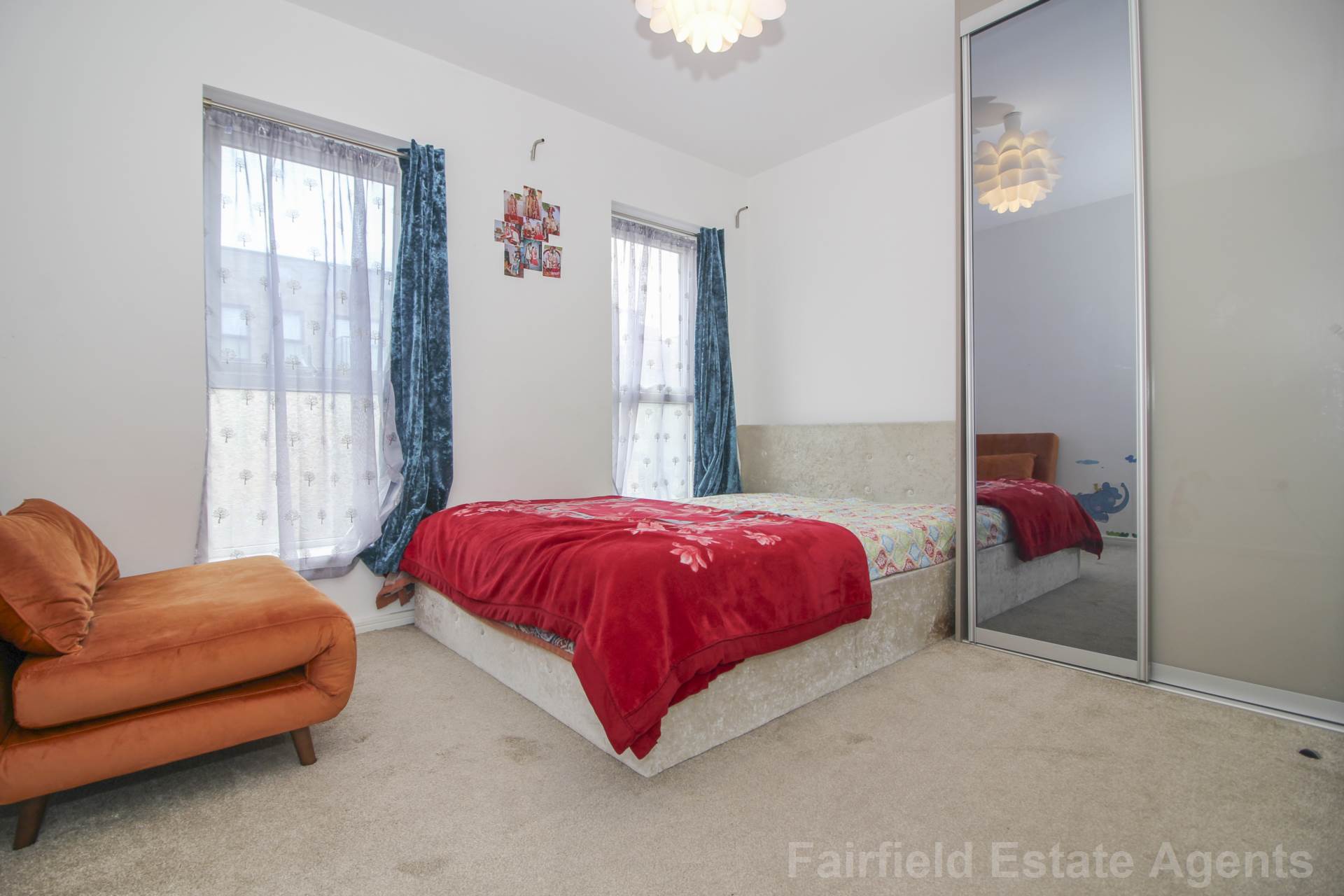 Additional Property Image 2 bedroom Flat for sale in Watford 7