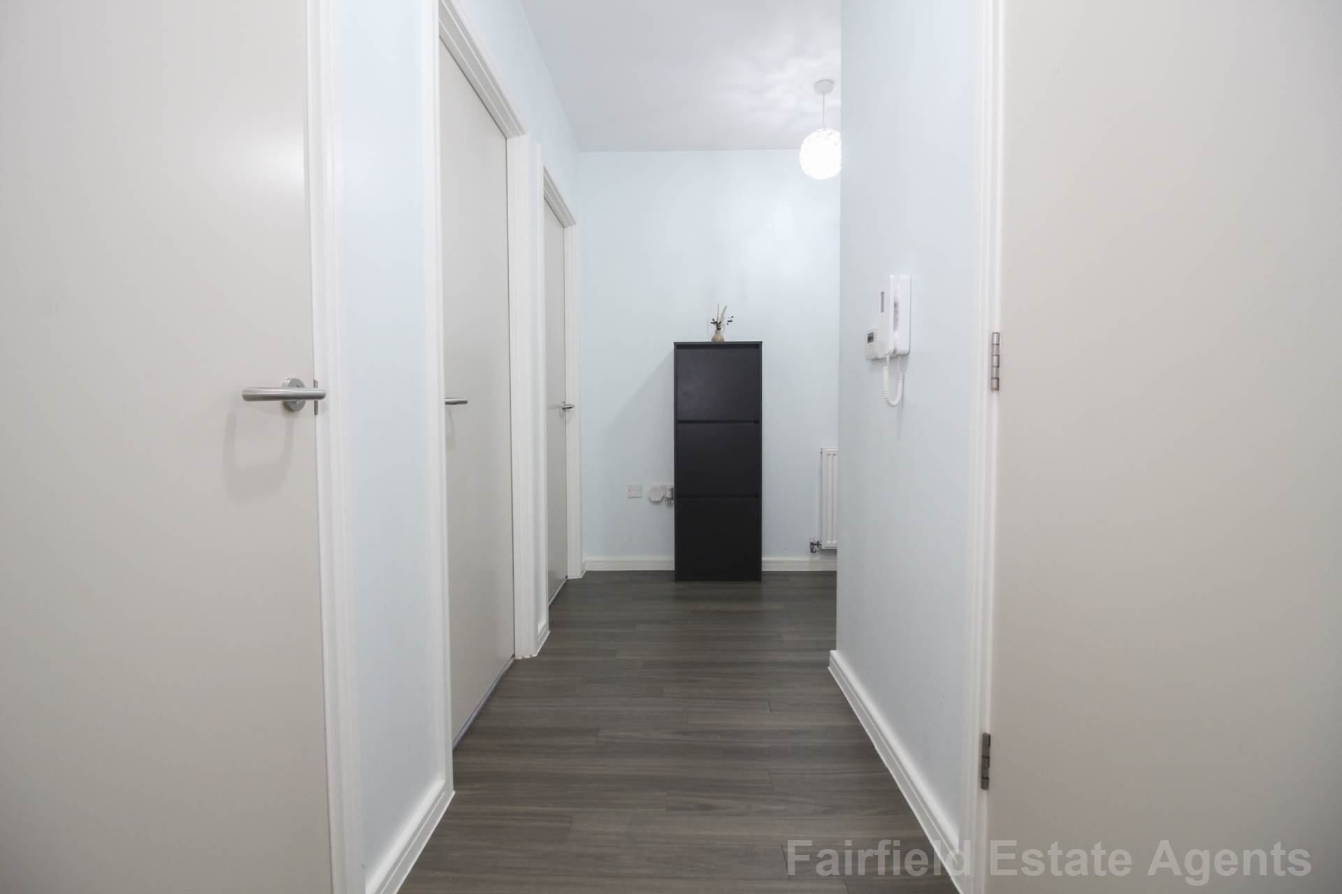Additional Property Image 2 bedroom Flat for sale in Watford 12