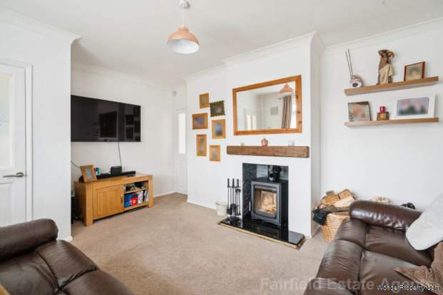 Additional Property Image 3 bedroom End of Terrace for sale in Watford 2