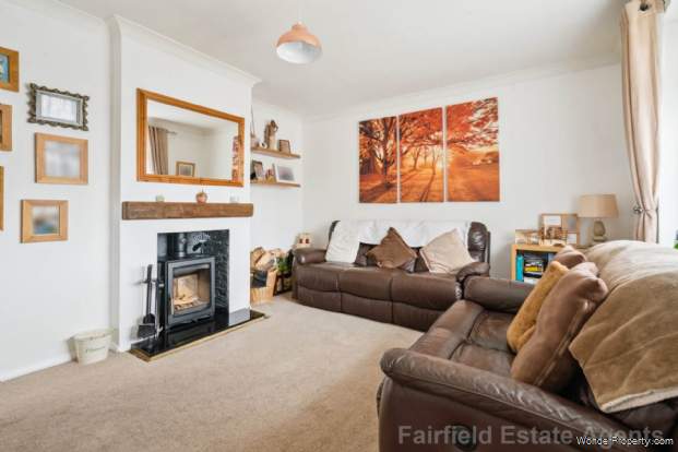 Additional Property Image 3 bedroom End of Terrace for sale in Watford 5