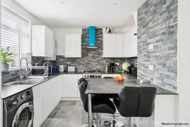 Additional Property Image 3 bedroom Terraced for sale in Watford 3
