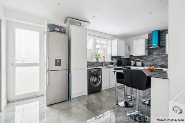 Additional Property Image 3 bedroom Terraced for sale in Watford 6