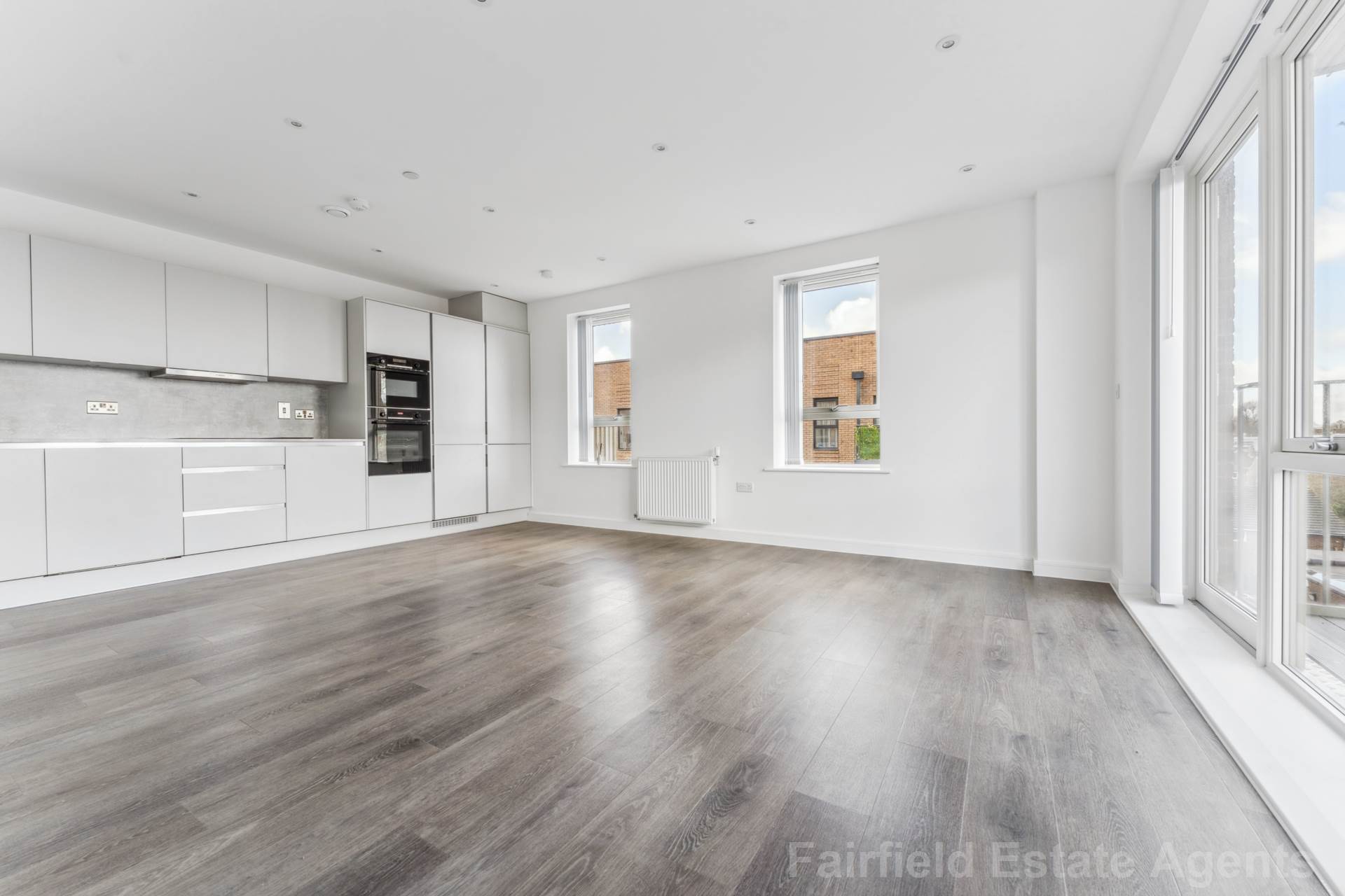 Additional Property Image 2 bedroom Flat for sale in Watford 4