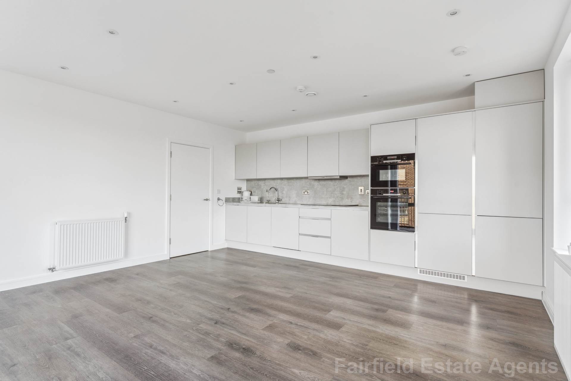 Additional Property Image 2 bedroom Flat for sale in Watford 11