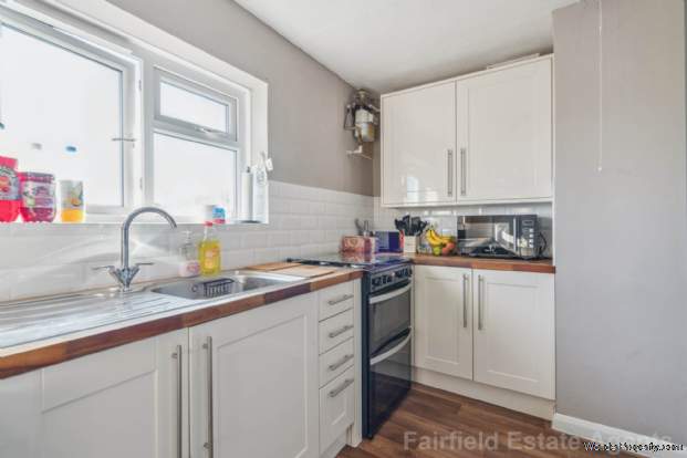 Additional Property Image 2 bedroom Flat for sale in Watford 3