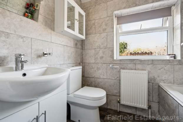 Additional Property Image 3 bedroom Terraced for sale in Watford 9