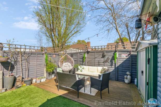 Additional Property Image 4 bedroom Terraced for sale in Watford 3