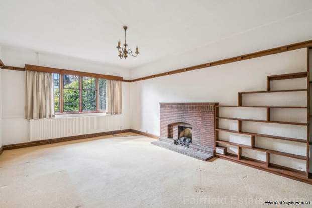 Additional Property Image 2 bedroom Detached Bungalow for sale in Watford 2