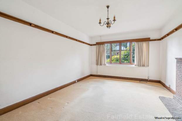 Additional Property Image 2 bedroom Detached Bungalow for sale in Watford 13