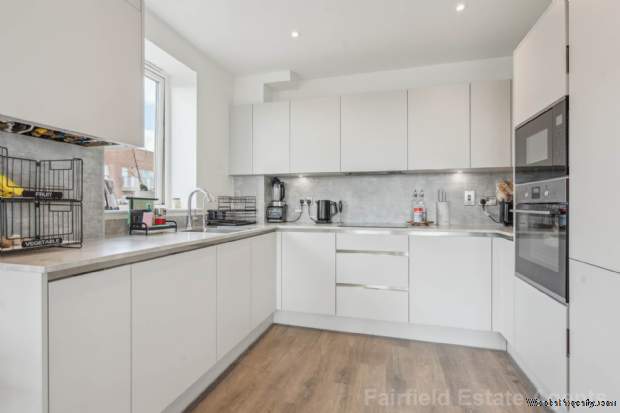 Additional Property Image 1 bedroom Flat for sale in Watford 3