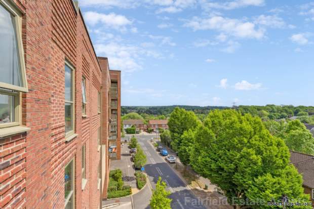 Additional Property Image 1 bedroom Flat for sale in Watford 12