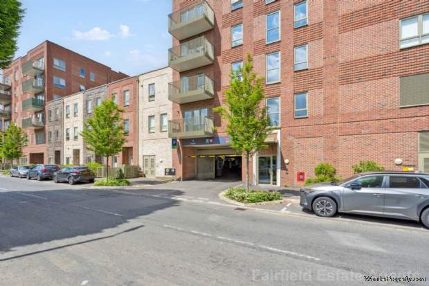 Additional Property Image 1 bedroom Flat for sale in Watford 8