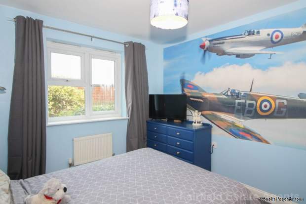 Additional Property Image 1 bedroom Flat for sale in Watford 8