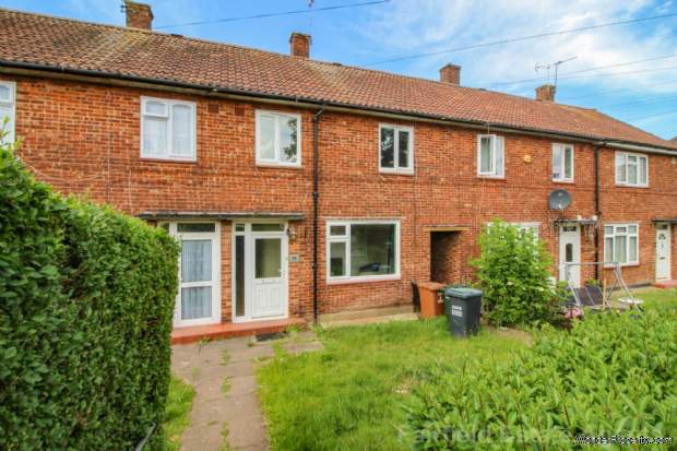 3 bedroom Terraced for sale in Watford