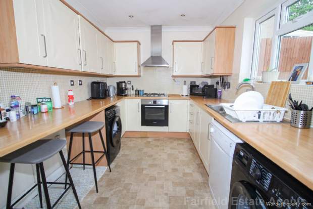 Additional Property Image 3 bedroom Semi Detached for sale in Watford 3