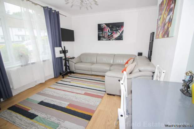 Additional Property Image 3 bedroom Semi Detached for sale in Watford 7