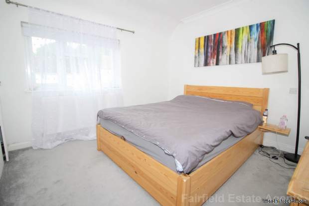 Additional Property Image 3 bedroom Semi Detached for sale in Watford 9