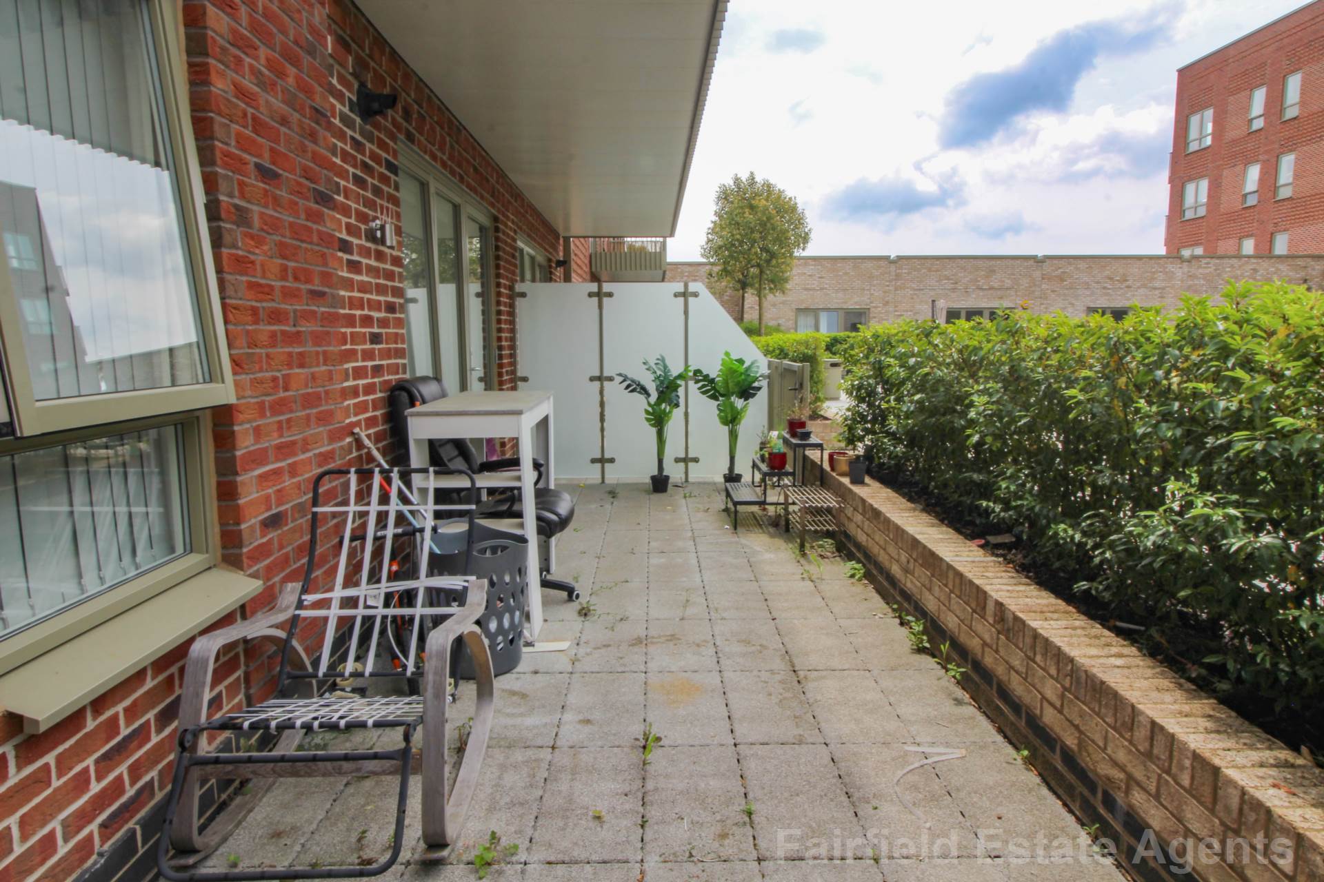 Additional Property Image 2 bedroom Flat for sale in Watford 5