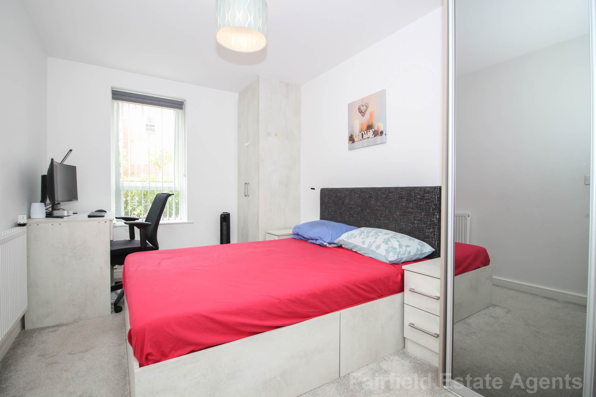 Additional Property Image 2 bedroom Flat for sale in Watford 8