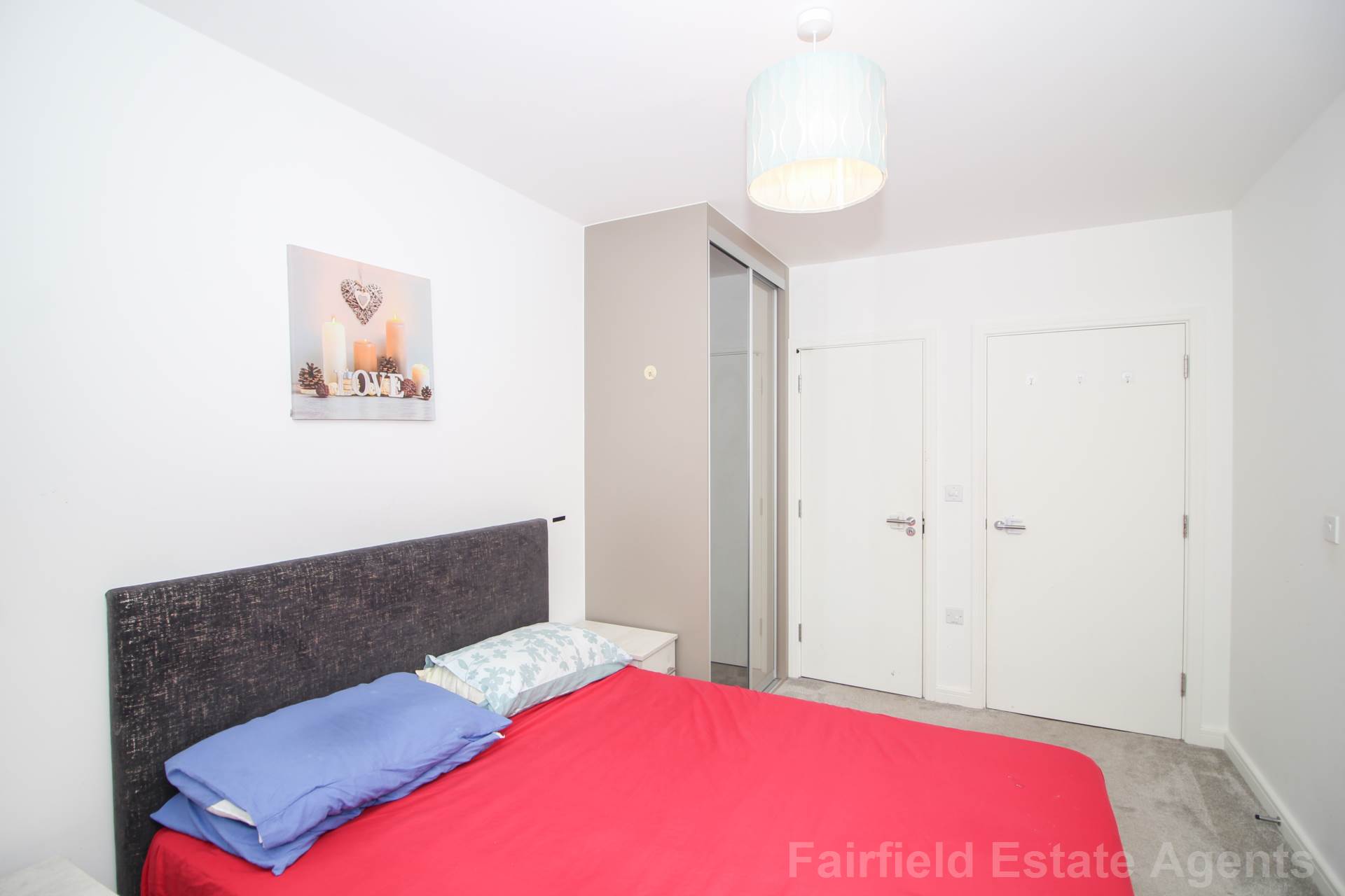 Additional Property Image 2 bedroom Flat for sale in Watford 9