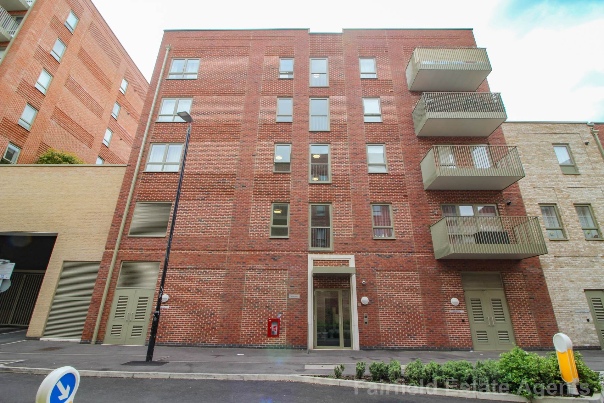 Additional Property Image 2 bedroom Flat for sale in Watford 14