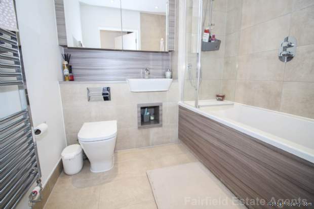 Additional Property Image 1 bedroom Flat for sale in Watford 6
