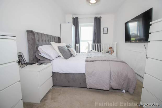 Additional Property Image 1 bedroom Flat for sale in Watford 8