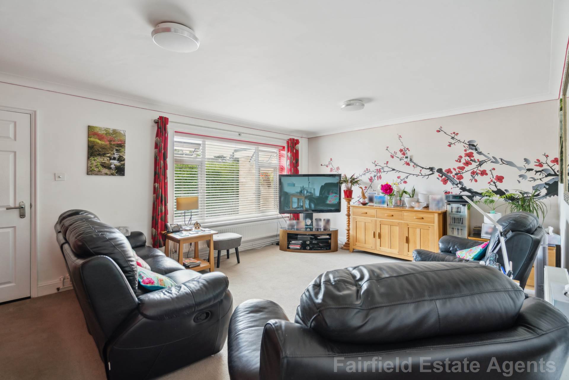 Additional Property Image 3 bedroom Terraced for sale in Watford 5