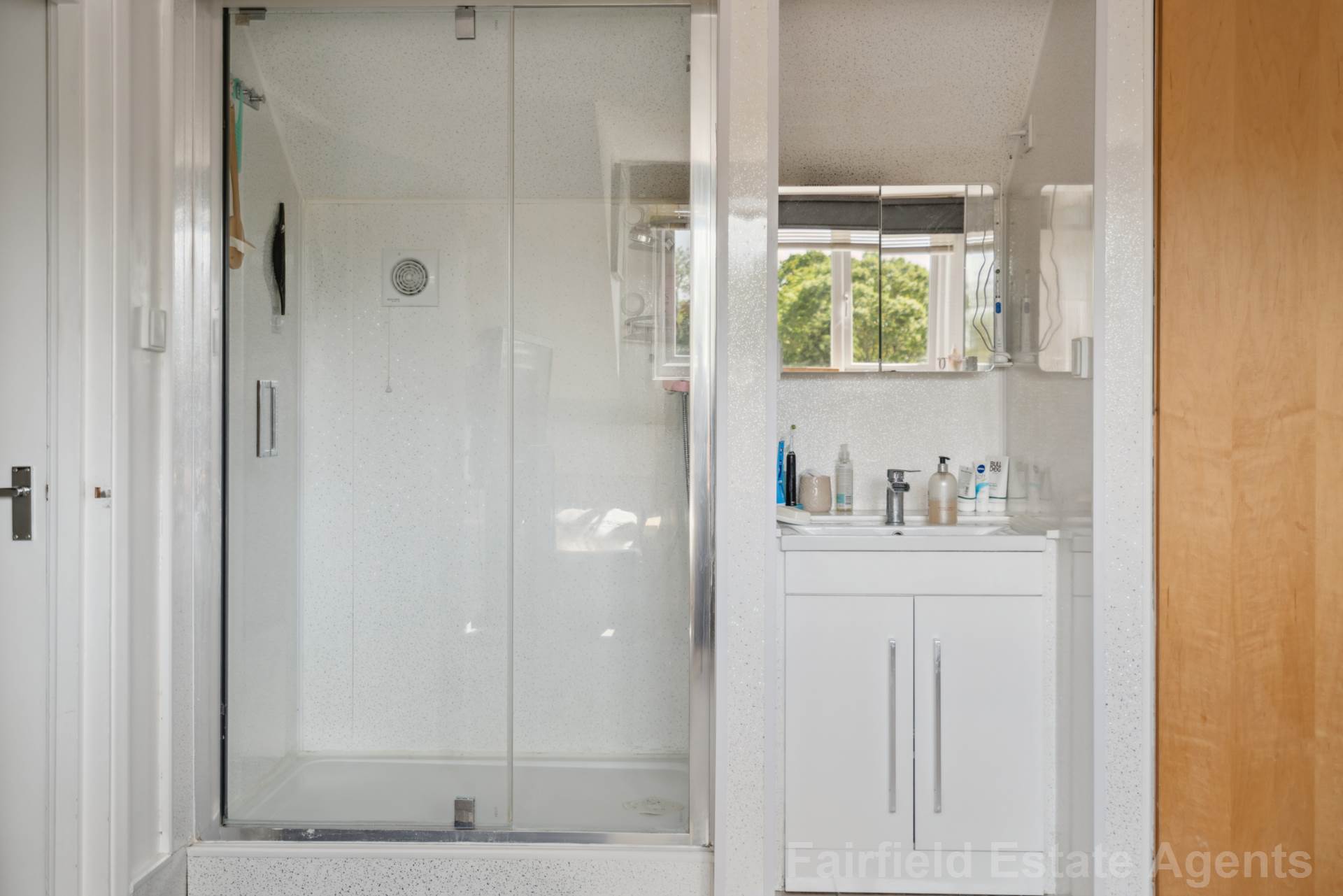 Additional Property Image 3 bedroom Terraced for sale in Watford 10